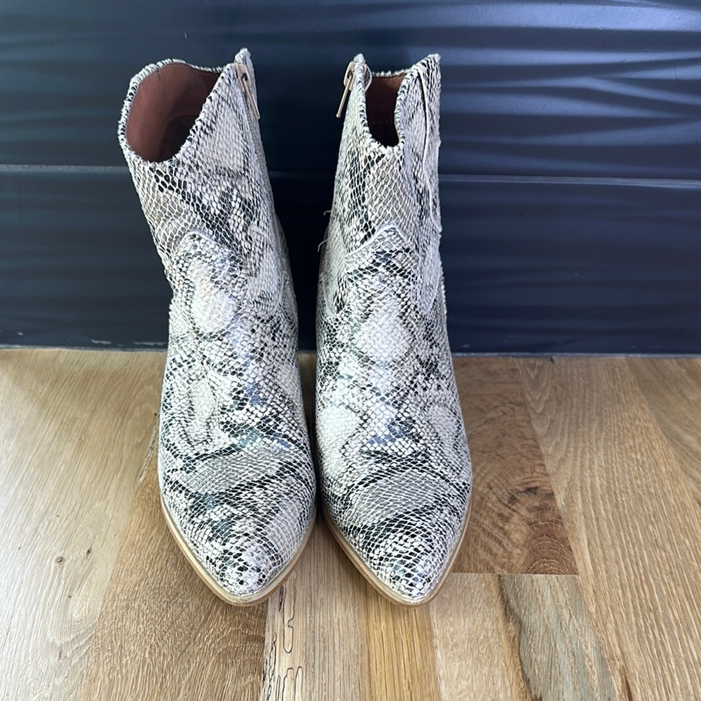 Mi.iM Gray Ankle Booties with Snakeskin Texture